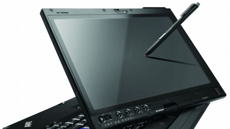 Lenovo ciągnie kurczący się rynek komputerów