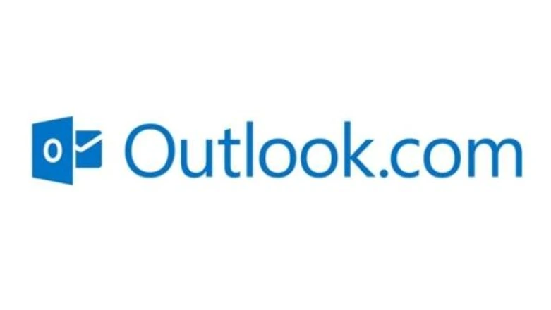 Outlook z 400 milionami aktywnych kont oraz obsługą zewnętrznych kont przez SMTP