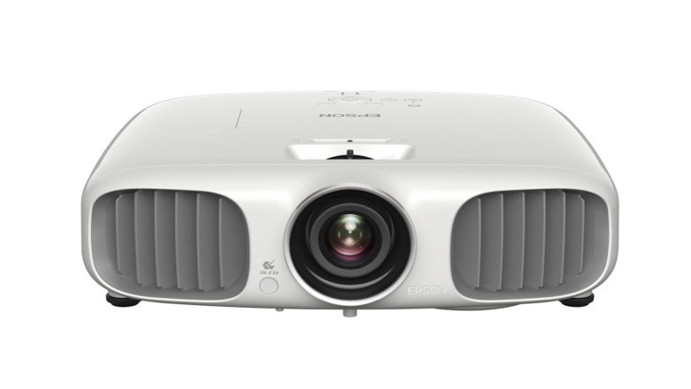 Kino we własnych czterech ścianach – test projektora Epson EH-TW6000W