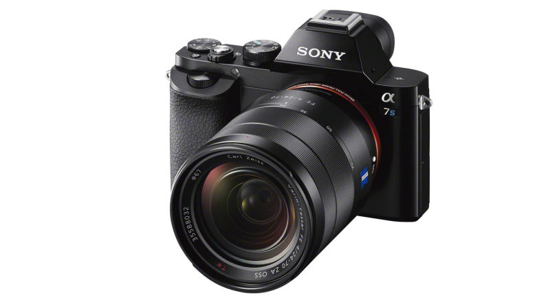 Sony A7S - pełnoklatkowy bezlusterkowiec z zaledwie 12 Mpx, za to z szaloną czułością ISO 409 600 i nagrywaniem 4K