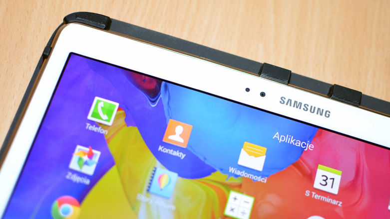 Bloatware w smartfonach Samsunga na cenzurowanym. Pora na innych producentów