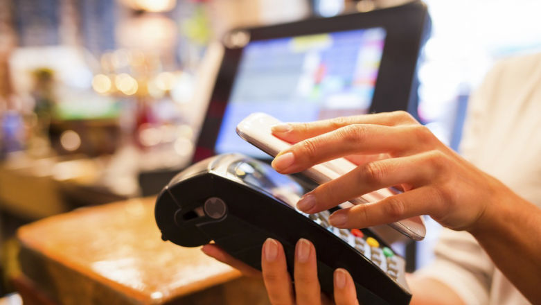 Płatności mobilne w USA cofną się do epoki kamienia łupanego – Apple Pay ma problem