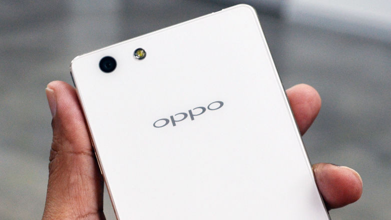 Smartfon mierzący 4 milimetry grubości też będzie się wyginać czy może raczej łamać?