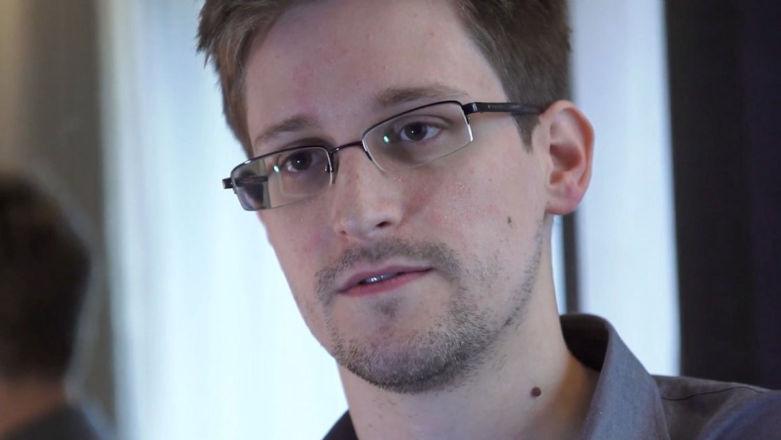 Snowden po raz kolejny o prywatności - porzuć Google i Facebooka!