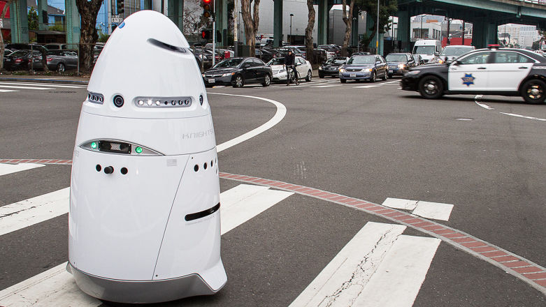 A gdyby tak zastąpić Straż Miejską tym robotem? Mógłby być znacznie skuteczniejszy