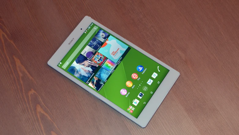 Piękny, smukły, szybki, drogi… Test tabletu Xperia Z3 Compact