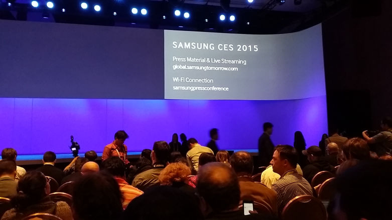 [CES2015] Samsung prezentuje telewizory SUHD, filmy na goglach Gear VR i mobilne dyski SSD