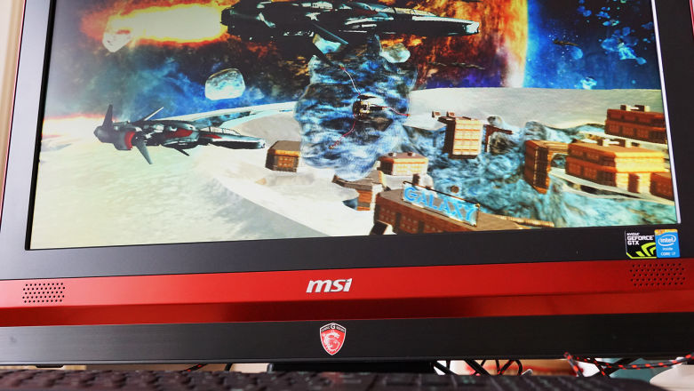Bez pudła i plątaniny kabli. Testujemy All-in-One MSI AG240 dla graczy