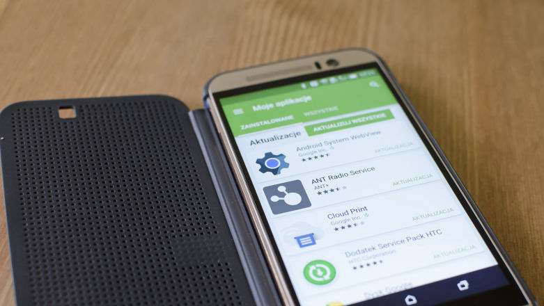 Jak wiele trzeba się naklikać, by wylogować się z popularnych aplikacji na Androidzie?