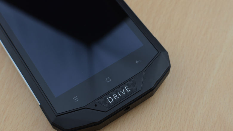 Test Kruger&Matz Drive 3. Pancerny smartfon na wakacje