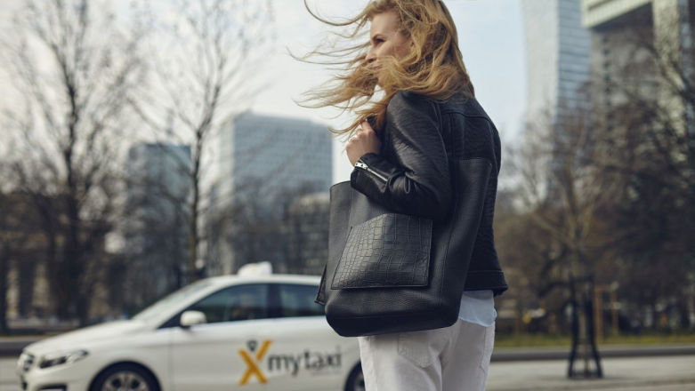 Mercedesy na ulicach Warszawy w ramach floty premium myTaxi. Nowe miasto wkrótce