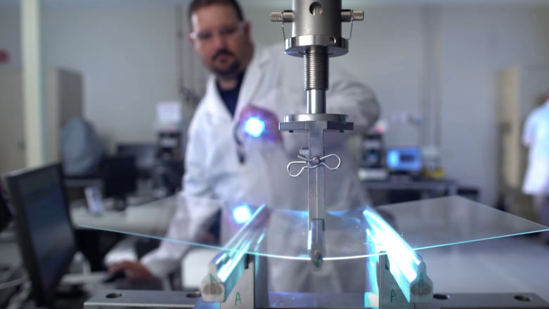 Gorilla Glass 5 będzie jeszcze bardziej odporne i powinno przetrwać upadek z wysokości 1,6 metra
