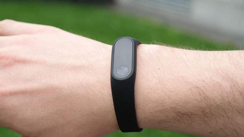 Xiaomi MiBand 2 po kilku miesiącach. Za takie pieniądze nie ma co narzekać