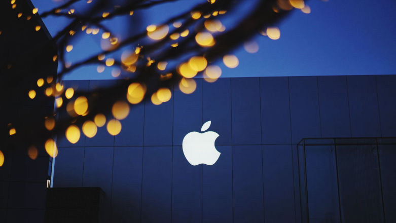 Apple chyba głupieje w ubijaniu standardów. Kiedyś szło im dużo lepiej