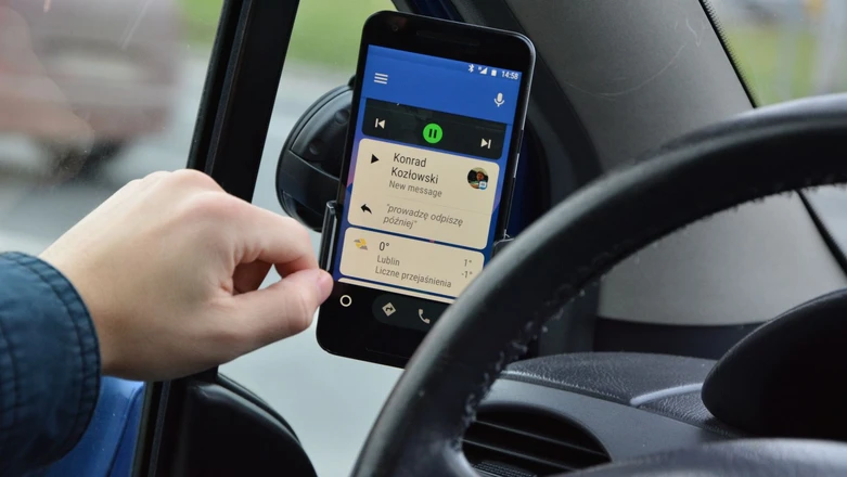 Android Auto oficjalnie dostępne w Polsce? Właśnie zainstalowałem!