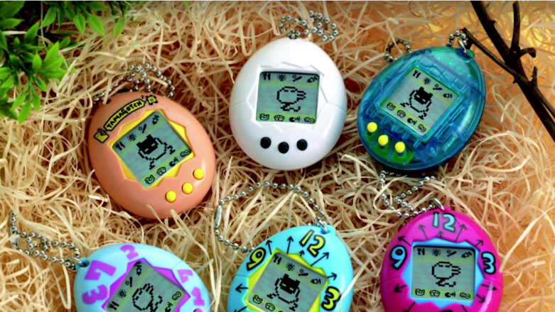 Wielki powrót Tamagotchi. Wszyscy znudzili się zaawansowanymi funkcjami, czy zwykła siła nostalgii?