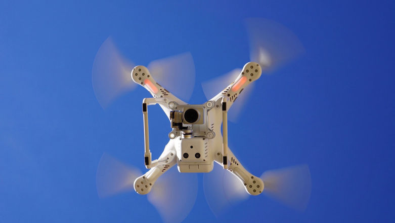 Dron uderzył w samolot. Pierwszy przypadek w kraju
