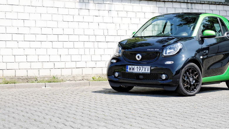 Smart fortwo electric drive: czy 160 km zasięgu w elektrycznym samochodzie wystarczy do miasta?