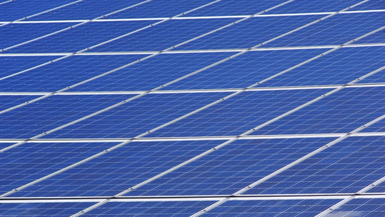 Na dachach 35 wrocławskich wieżowców powstała... elektrownia