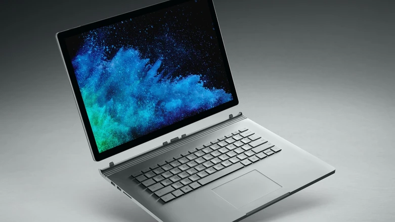 Powala jakością i... ceną. Surface Book 2 15" w polskiej przedsprzedaży