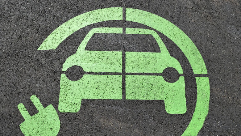 Bardzo chciałbym zobaczyć polskie auto elektryczne. Ale to staje się śmieszne