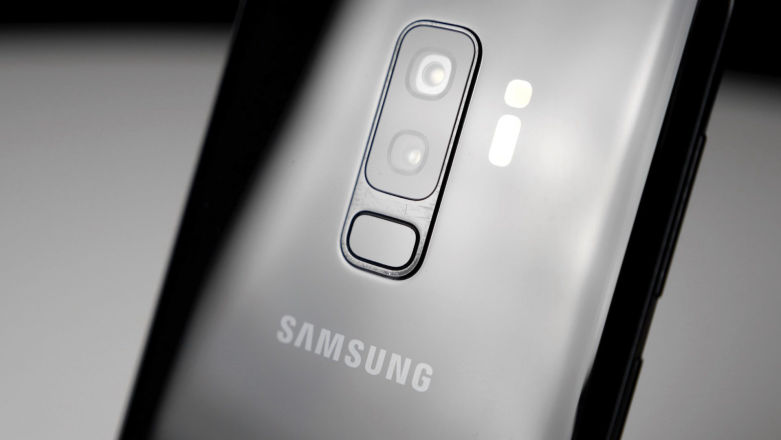 Samsung chce już naśladować Huawei. Po co tworzy Galaxy A9 Star?