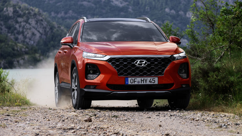 Hyundai Santa Fe ostrzeże o zostawionym dziecku na tylnym siedzeniu