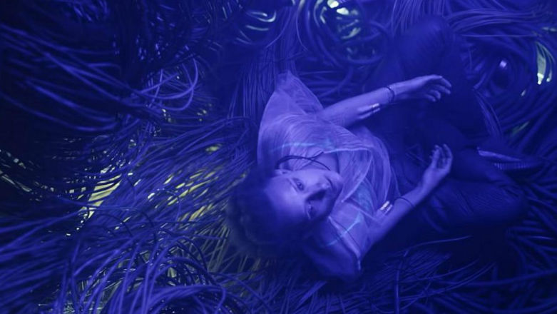 Cóż tam się dzieje?! Pierwszy zwiastun i zdjęcia z serii sci-fi "Nightflyers" od Netflix!