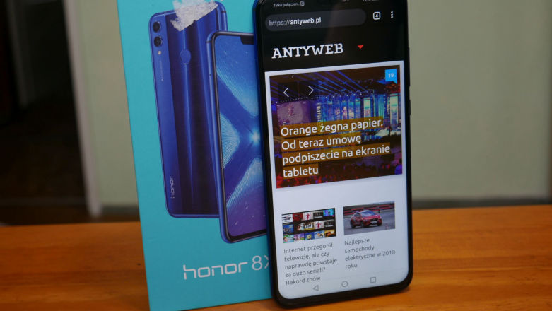 Elegancki gigant w świetnej cenie. Recenzja Honor 8X