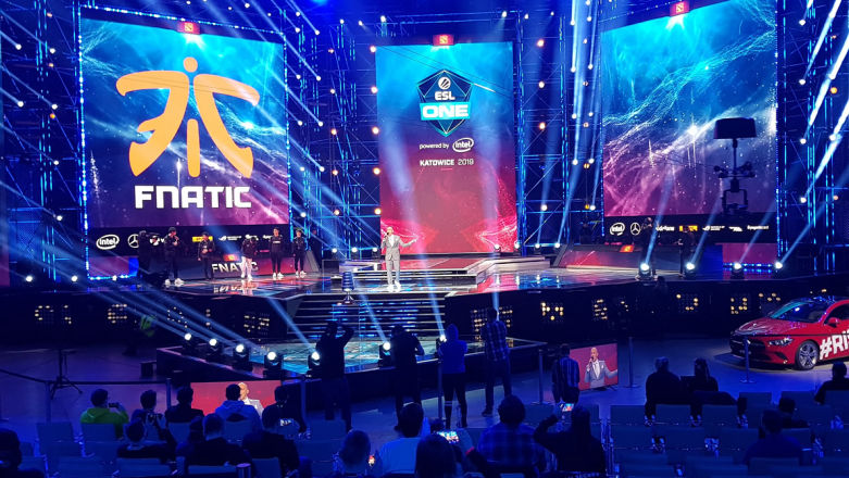 Mercedes-Benz CLA Coupe na ESL One Katowice 2019 – po raz pierwszy w Polsce