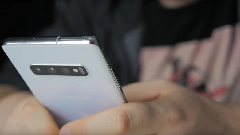 Samsung załata problem z czytnikami w Galaxy S10 i Note 10 w przeciągu 24 godzin