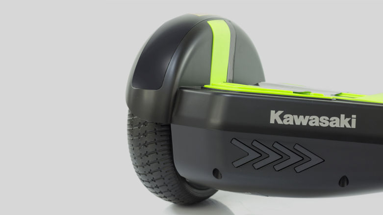 Kawasaki prezentuje dwa nowe modele elektrycznych deskorolek Balance Scooter