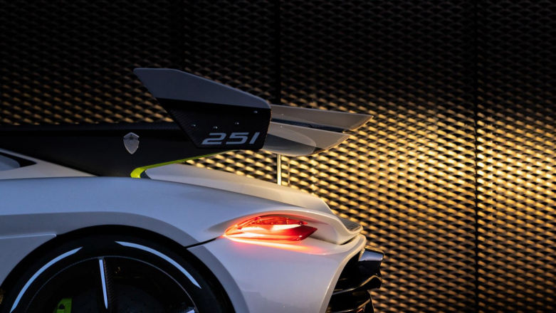 Koenigsegg Jesko na nowych zdjęciach, 1600 KM z 5 litrów pojemności