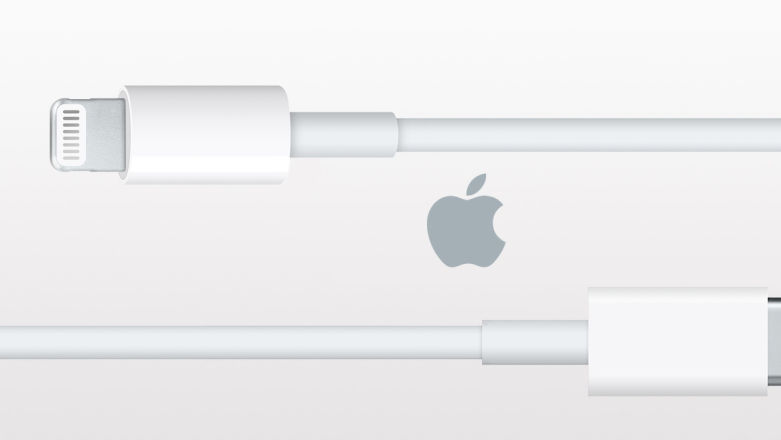 Bezprzewodowe przesyłanie danych to przeszłość. Apple ponownie stawia na kable