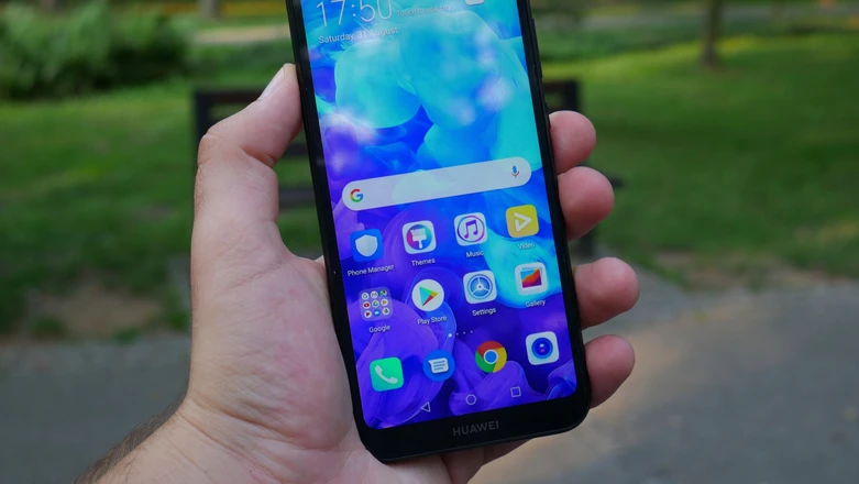 Recenzja Huawei Y5 2019. Tak należy uczyć się na błędach