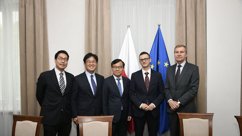 Samsung łączy siły z Ministerstwem Cyfryzacji i podpisuje porozumienie na rzecz cyberbezpieczeństwa