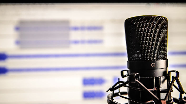 Nareszcie nie muszę słuchać podcastów tylko po angielsku. Polskie słuchowiska i podcasty coraz lepsze