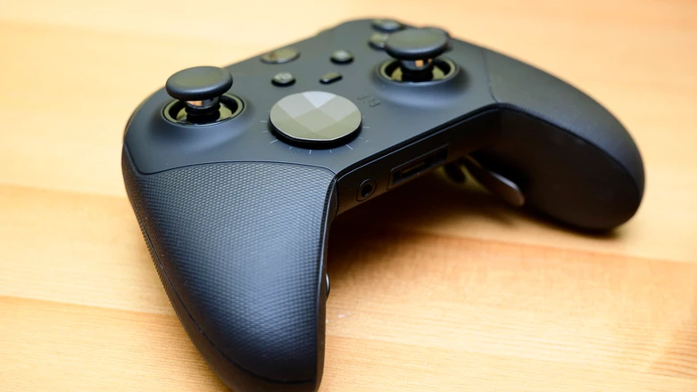 Xbox Elite Series 2 to absolutnie najlepszy pad na rynku - recenzja