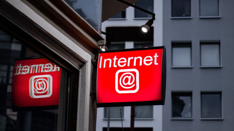 Średnia cena za internet stacjonarny w Polsce wynosi 60,07 zł, to daje nam 22 miejsce na świecie