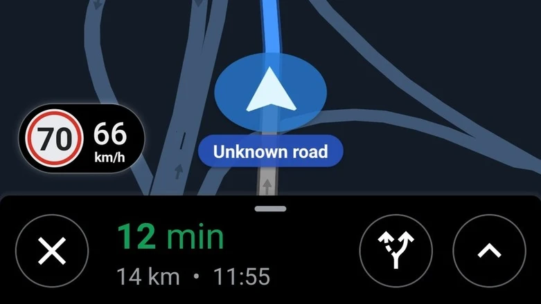 Ograniczenia prędkości już na dobre w mapach Google, również na Android Auto