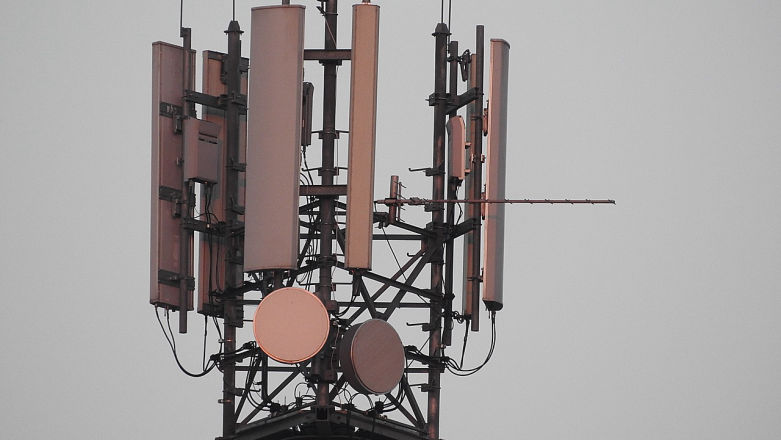 Więcej połączeń głosowych i większy transfer danych, ale nasze telekomy uspokajają - internetu nam nie zabraknie