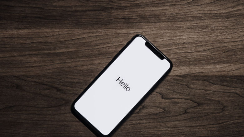 Sprzedaż smartfonów Apple może spaść nawet o 36%, Foxconn zwalnia pracowników