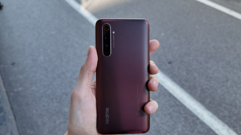 Najlepiej wyceniony flagowiec 2020? Recenzja realme X50 Pro 5G