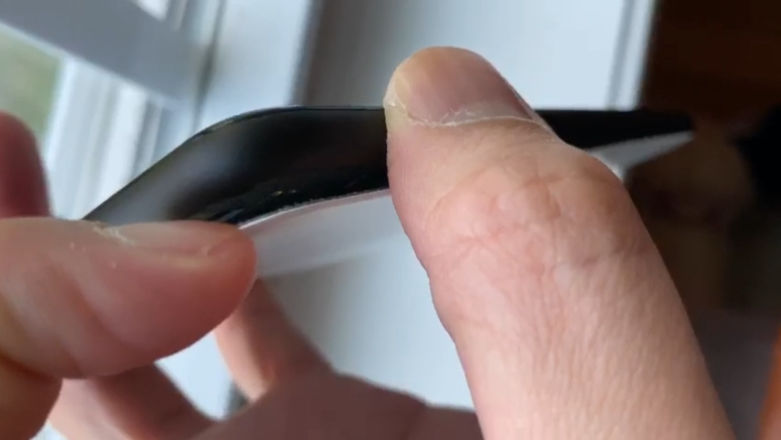 Wysoka jakość wykonania Pixel 4 XL potwierdzona - od smartfonów odklejają się szklane plecki