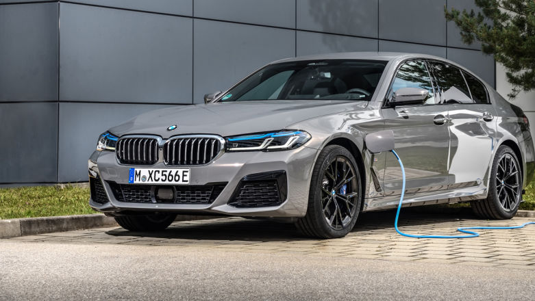 Nowe BMW 545e xDrive: bardzo szybka hybryda. Pierwsza jazda próbna