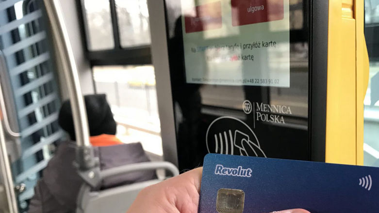 Pierwsze w Polsce wdrożenie biletu okresowego aktywowanego na karcie płatniczej