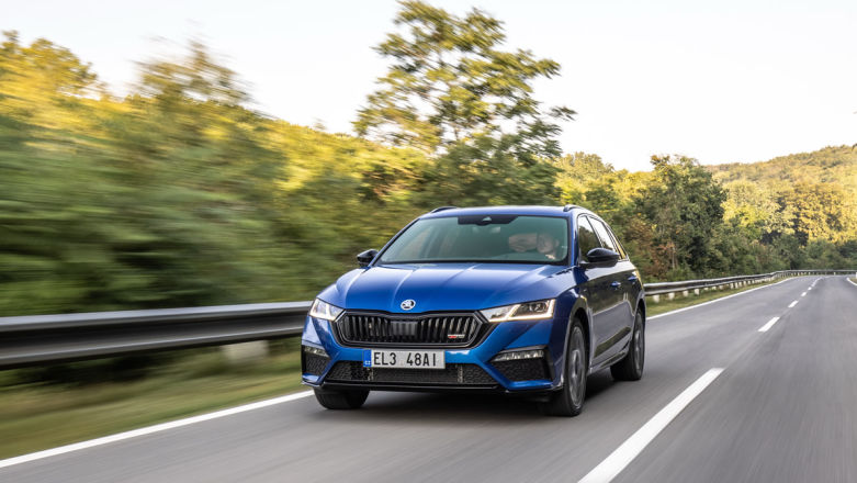 Skoda Octavia RS iV – sportowa i hybrydowa odmiana. Pierwsza jazda próbna