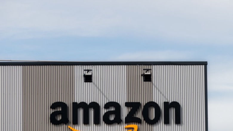Amazon zbanował ponad 600 chińskich marek. Powód był poważny