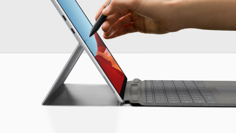 Aplikacje x64 w Windows 10 wreszcie zadziałają na procesorach ARM