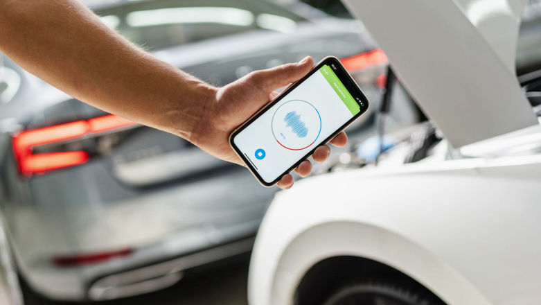 Smartfon podsłuchuje samochód i da znać, gdy zaczną się problemy z silnikiem